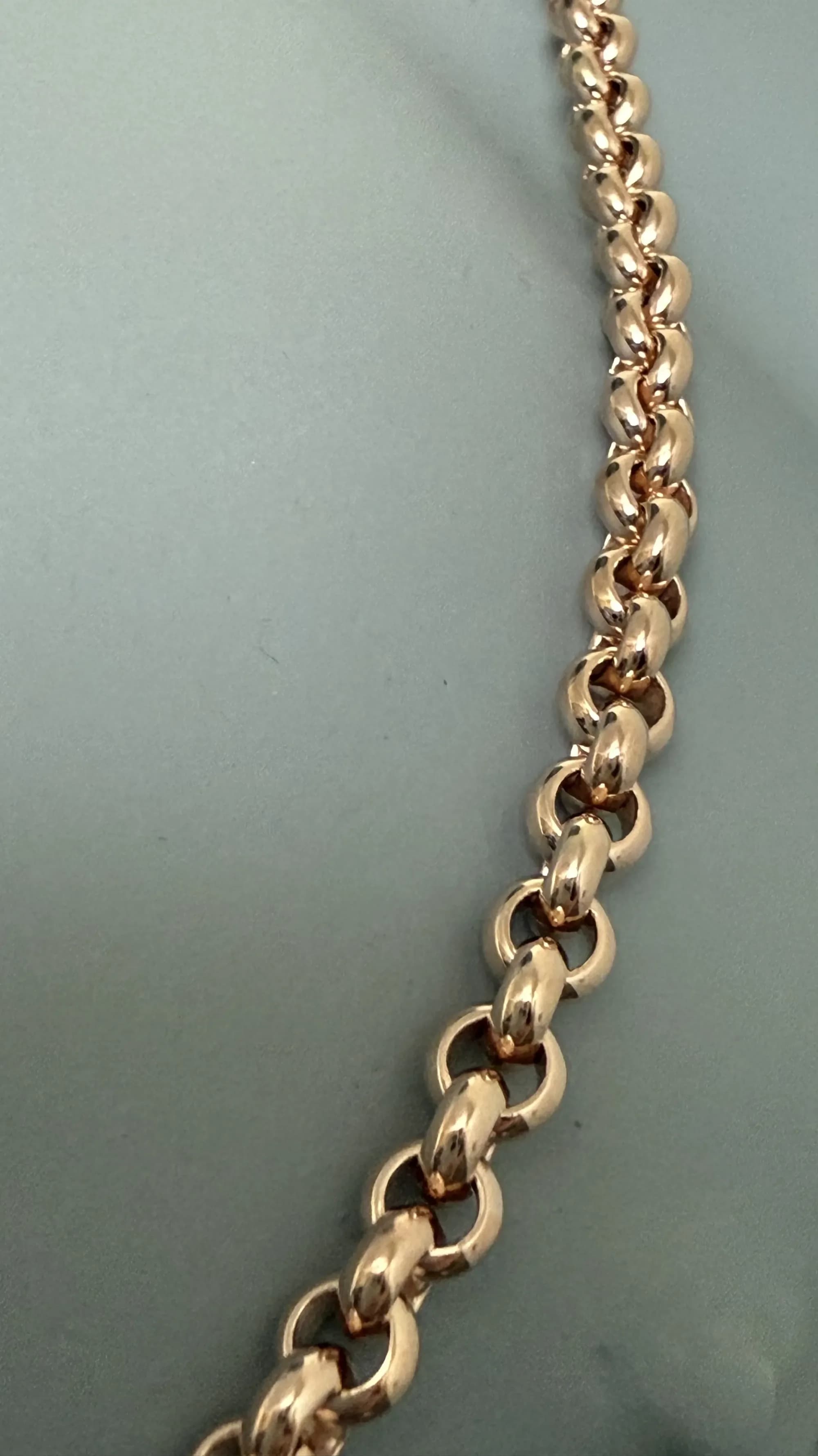 Chopard angle 4